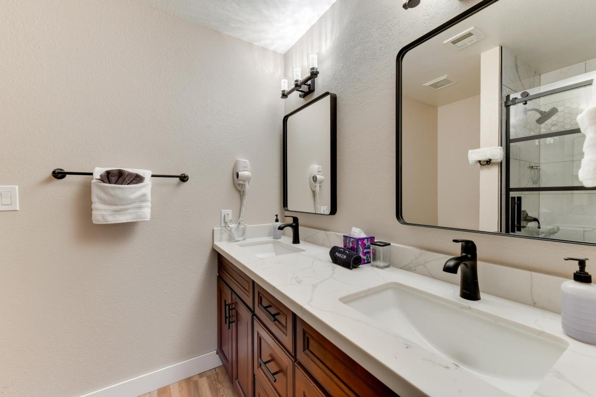 Pet-Friendly Condo With Pool About 7 Mi To Dtwn Chandler Exterior foto